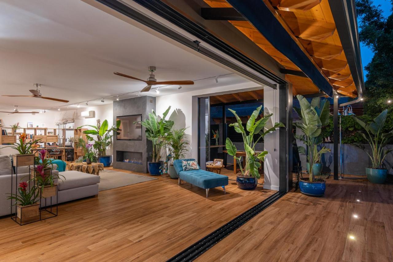 Vila Barcelona'S Tropical Oasis Sant Just Desvern Exteriér fotografie
